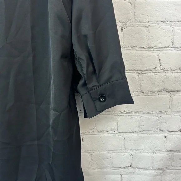 BloomChic Black Cut Out Button Down Top Plus Size 1X - Picture 7 of 7